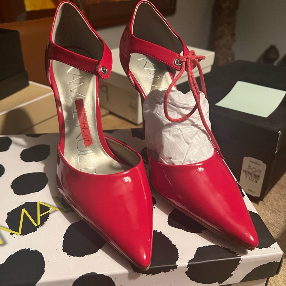 Brand New Stylish Red Pumps! Sz 8